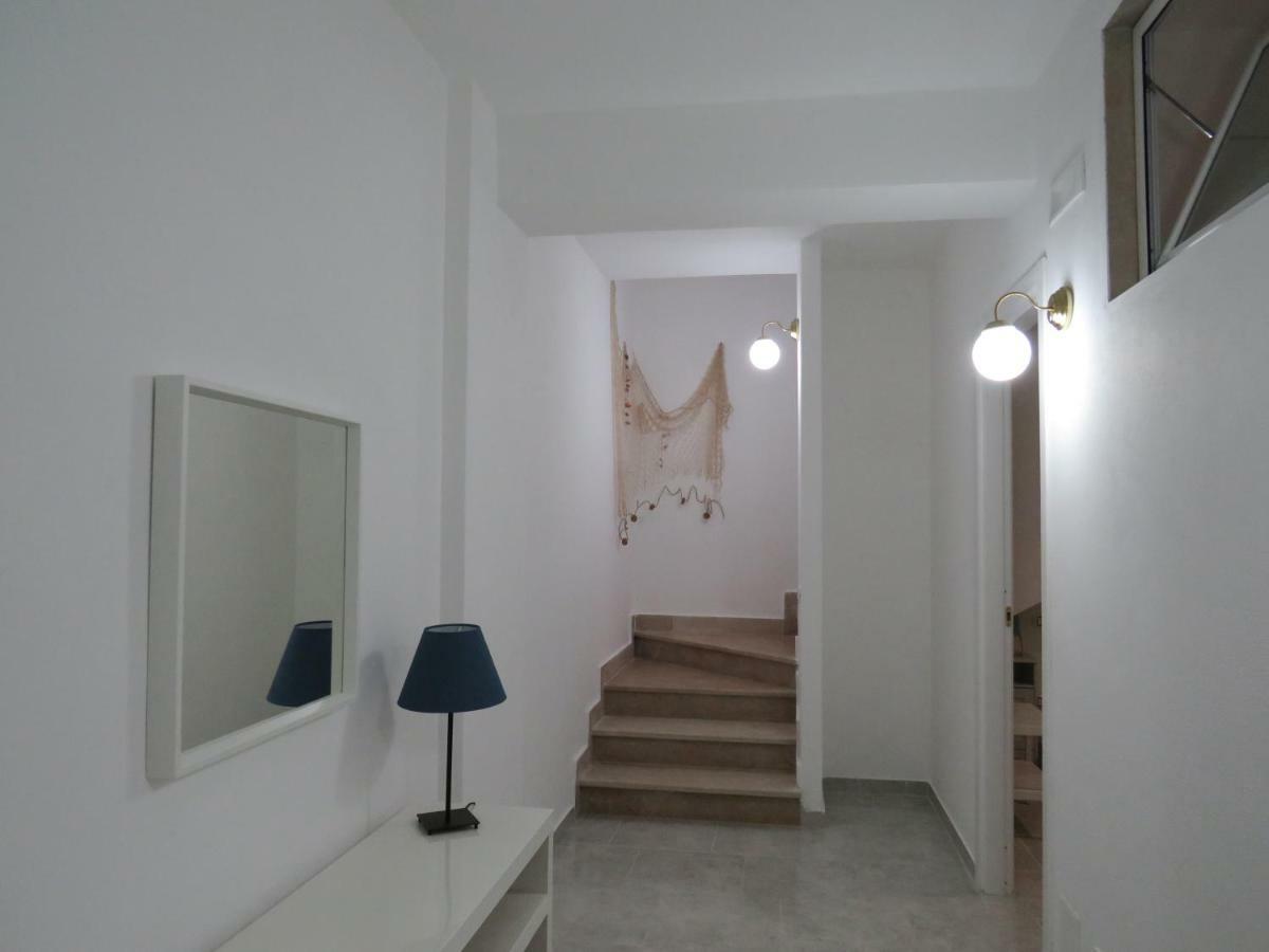 Casa Vacanza Afe A Pochi Passi Dal Mare Mattinata Exterior photo